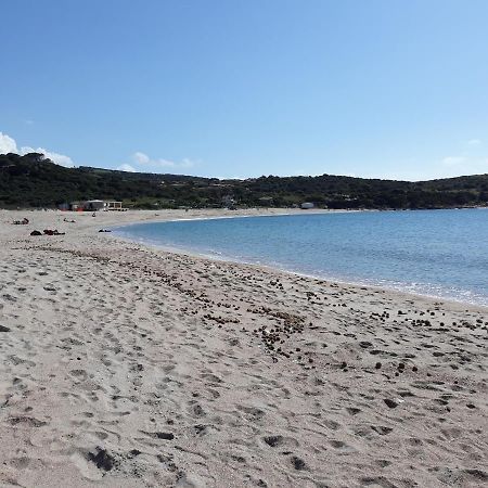 Appartamento Panoramico Calarossa Sardegna Isola Rossa Dış mekan fotoğraf