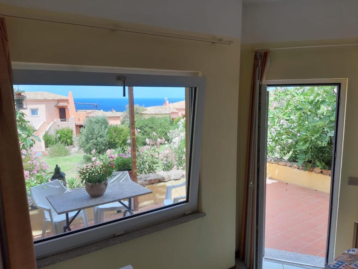 Appartamento Panoramico Calarossa Sardegna Isola Rossa Dış mekan fotoğraf