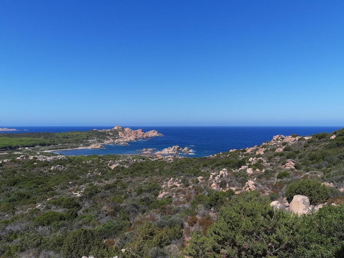 Appartamento Panoramico Calarossa Sardegna Isola Rossa Dış mekan fotoğraf
