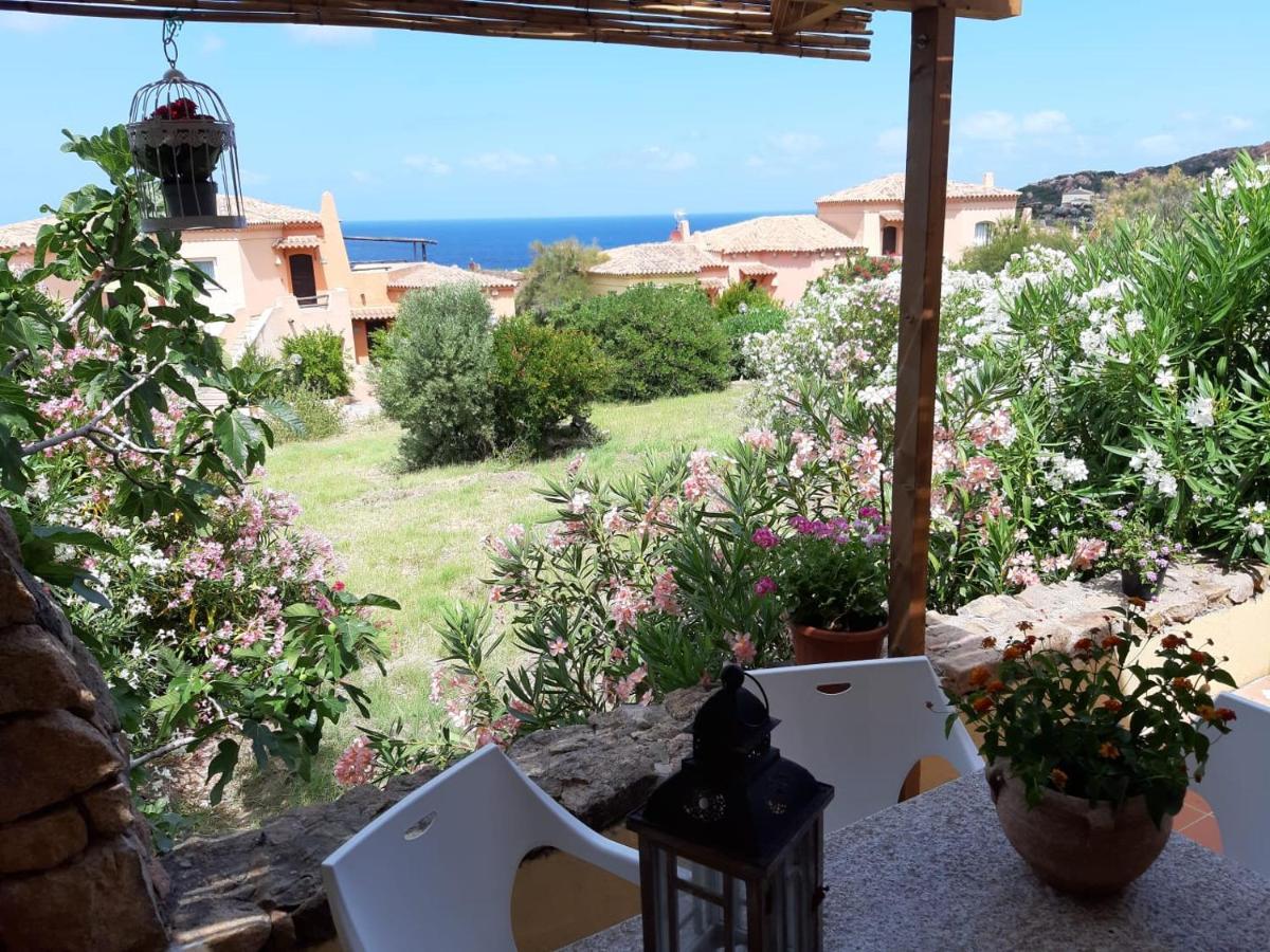 Appartamento Panoramico Calarossa Sardegna Isola Rossa Dış mekan fotoğraf