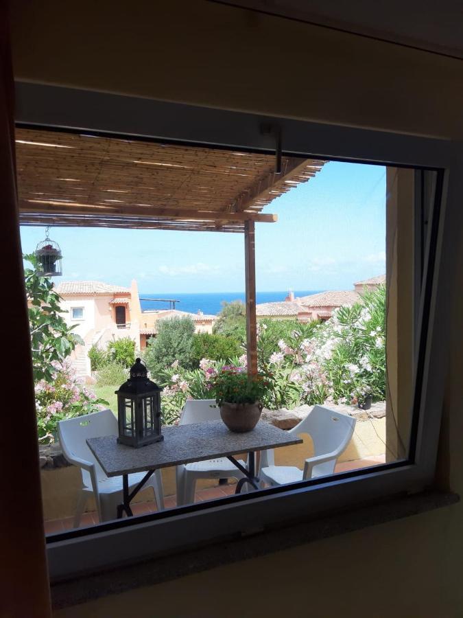 Appartamento Panoramico Calarossa Sardegna Isola Rossa Dış mekan fotoğraf